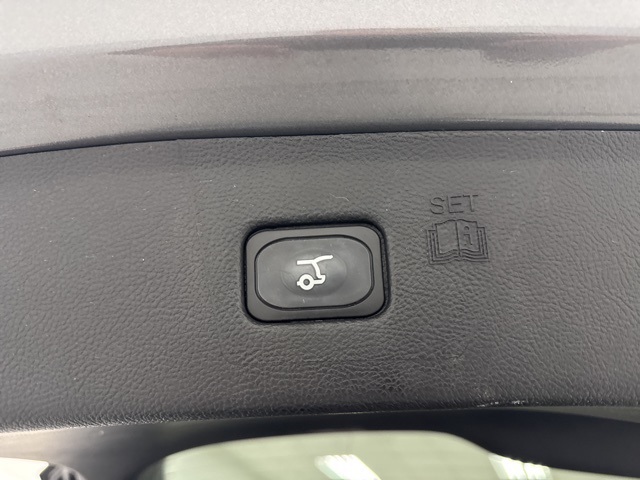 used 2024 Ford Edge car, priced at $25,788