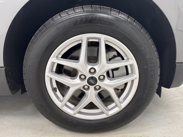 used 2024 Ford Edge car, priced at $25,788