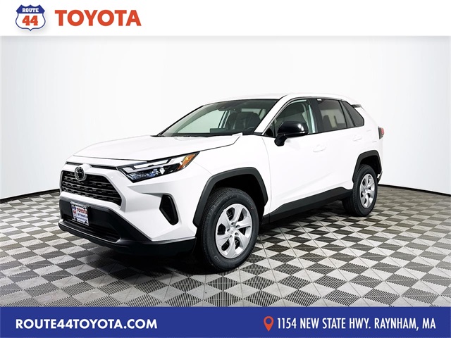 2025 Toyota RAV4 LE's photo