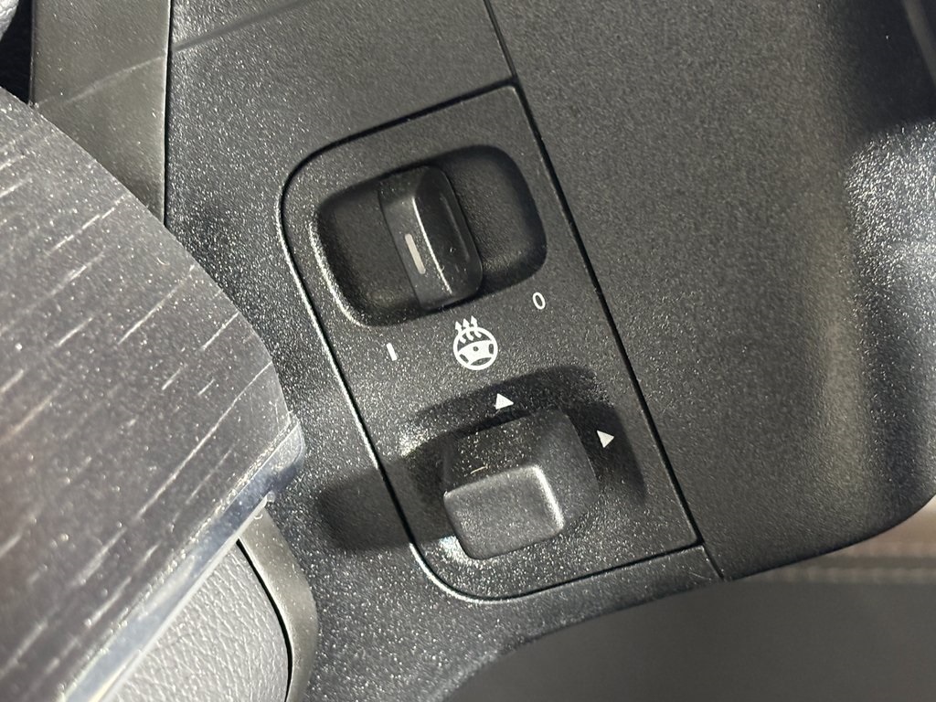 used 2025 Mercedes-Benz GLS car, priced at $77,890