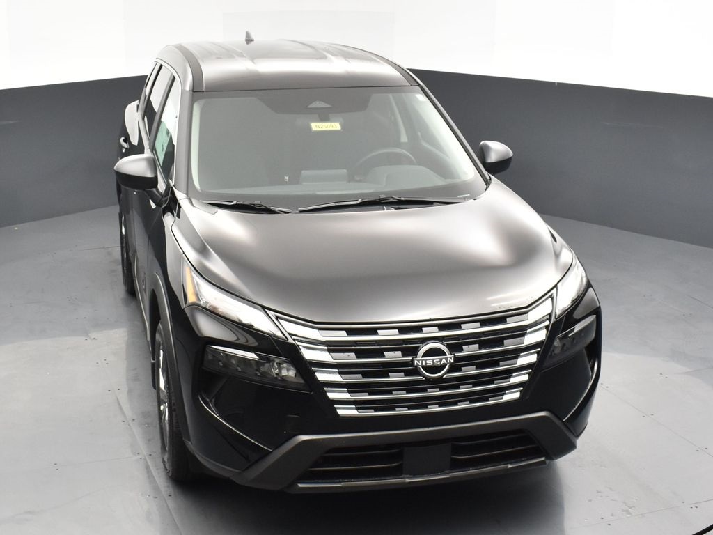 2025 Nissan Rogue S photo 17