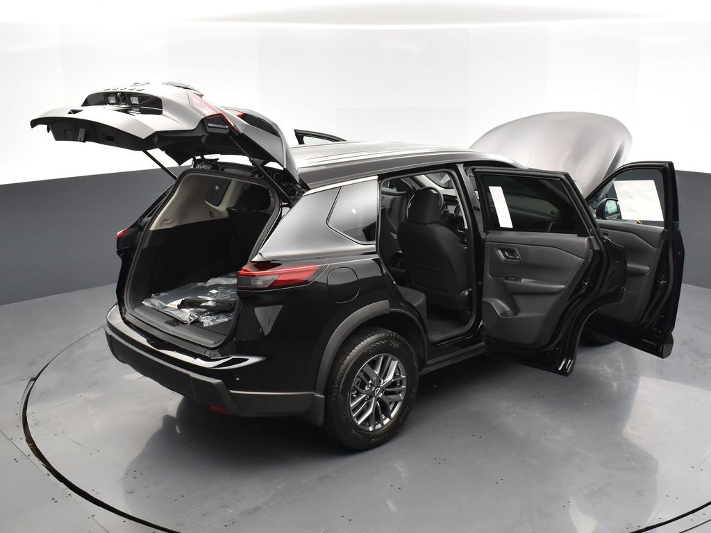 2025 Nissan Rogue S photo 24
