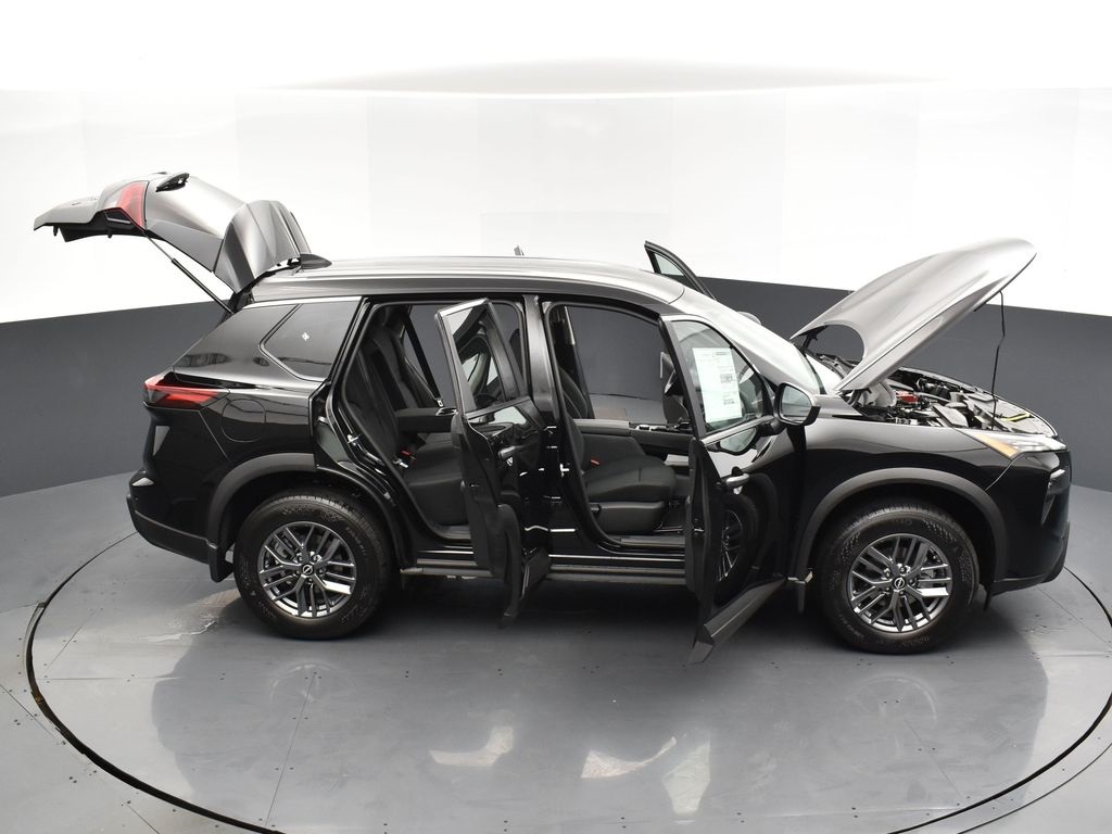 2025 Nissan Rogue S photo 25