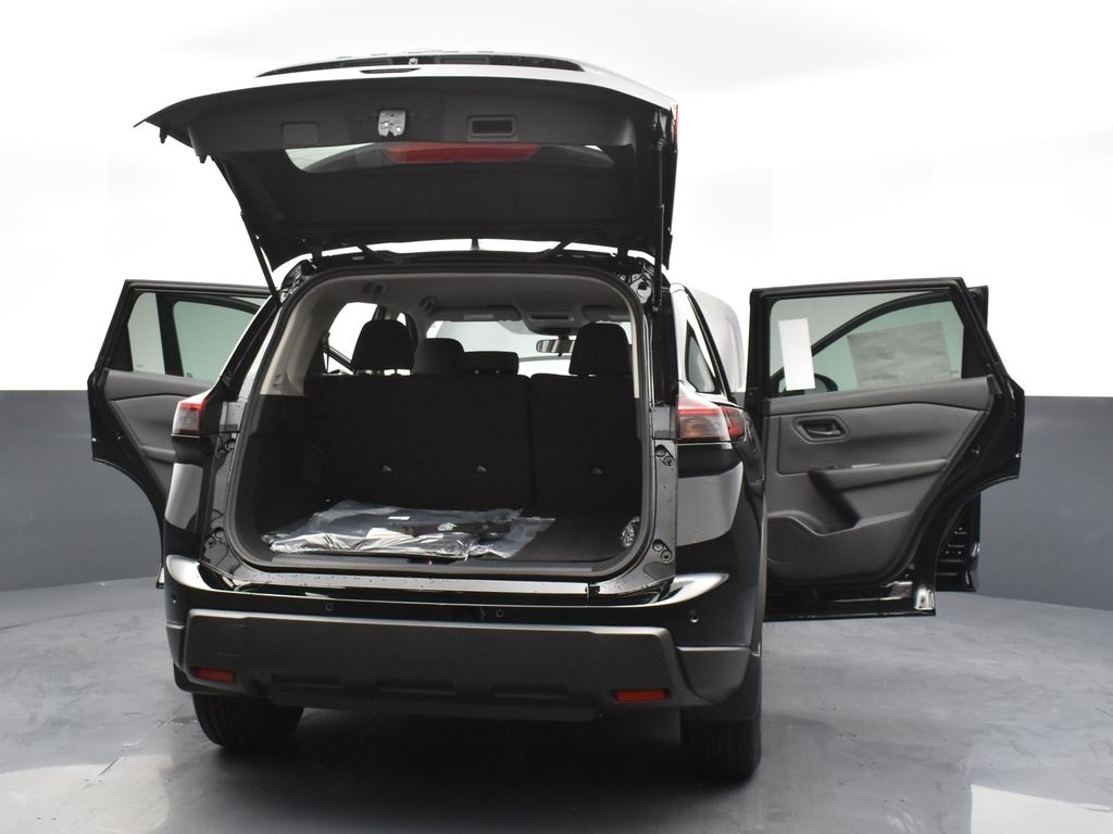 2025 Nissan Rogue S photo 26