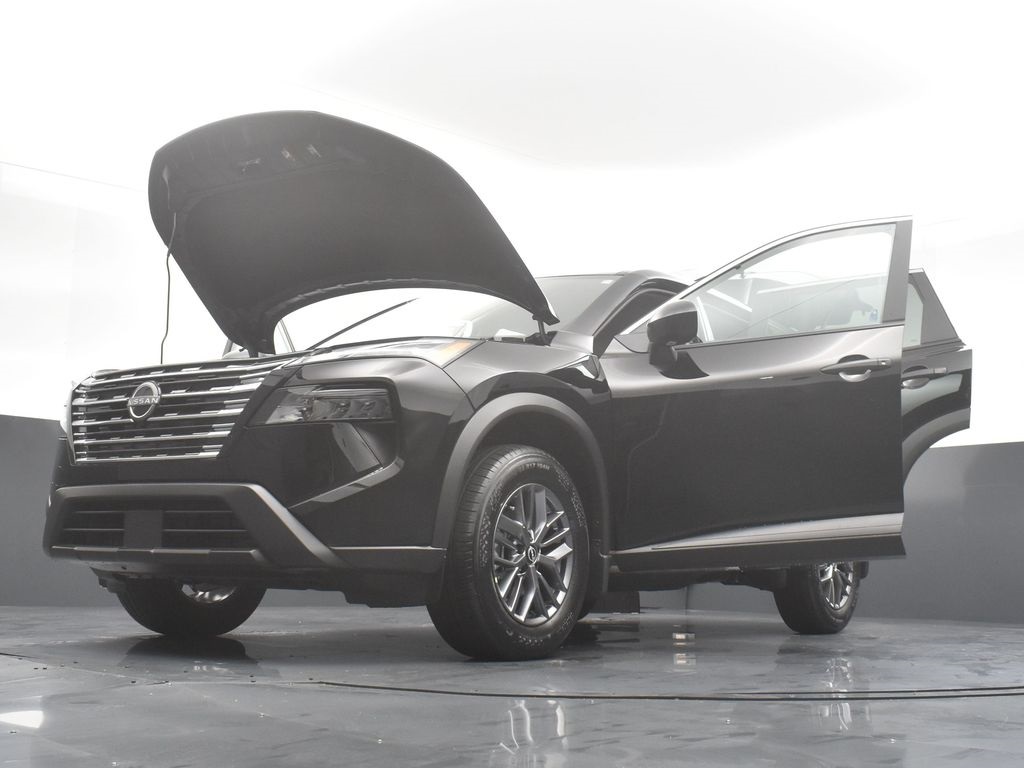 2025 Nissan Rogue S photo 29