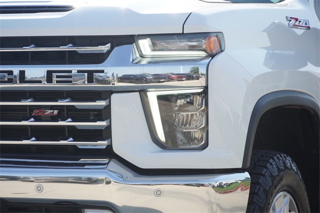 2022 Chevrolet Silverado 2500HD LTZ photo 4