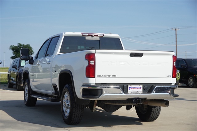2022 Chevrolet Silverado 2500HD LTZ photo 6