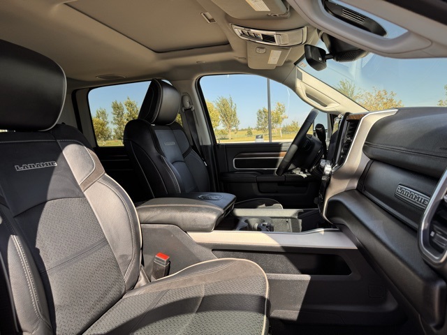 2024 Ram 3500 Laramie Crew Cab 4x4 8' Box