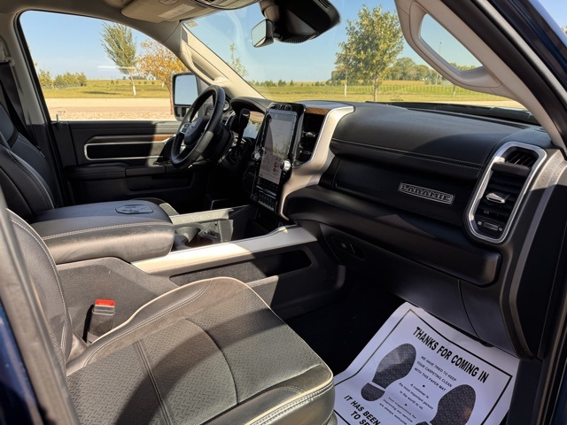 2024 Ram 3500 Laramie Crew Cab 4x4 8' Box