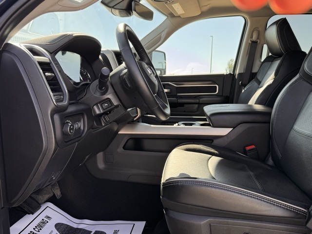 2024 Ram 3500 Laramie Crew Cab 4x4 8' Box