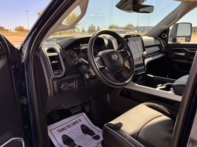 2024 Ram 3500 Laramie Crew Cab 4x4 8' Box