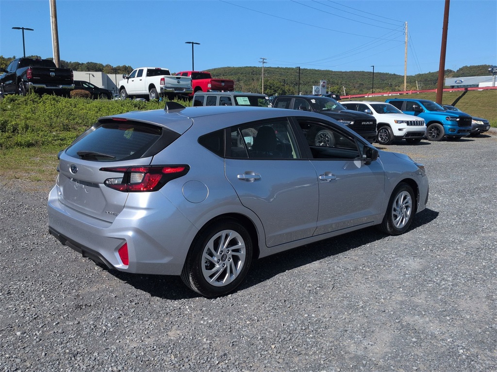 2024 Subaru Impreza Base photo 3