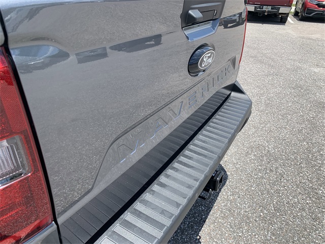 2025 Carbonized Gray Metallic Ford Maverick Lariat AWD Truck