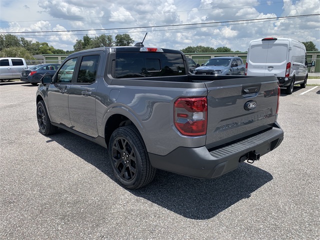 2025 Carbonized Gray Metallic Ford Maverick Lariat AWD Truck