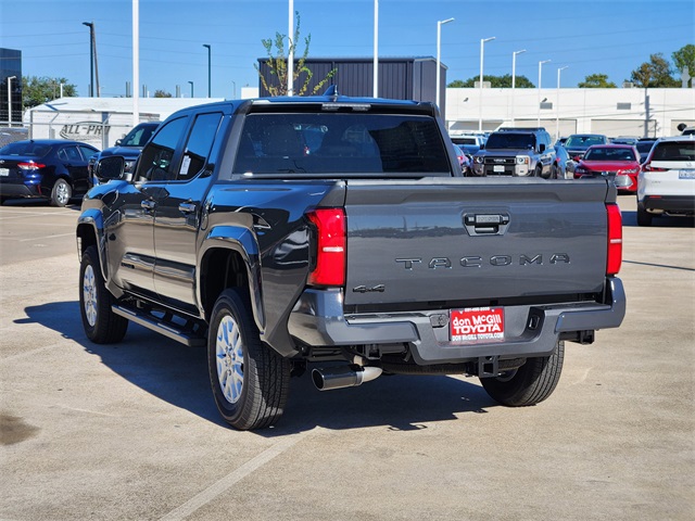 2025 Toyota Tacoma SR5 Double Cab photo 3