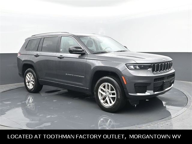 2023 Jeep Grand Cherokee Laredo photo 2