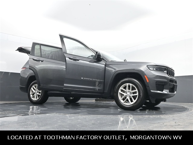 2023 Jeep Grand Cherokee Laredo photo 29