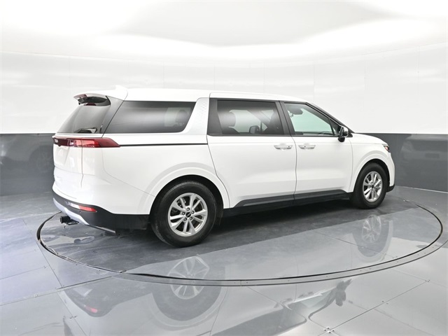 Used 2024 Kia Carnival Van