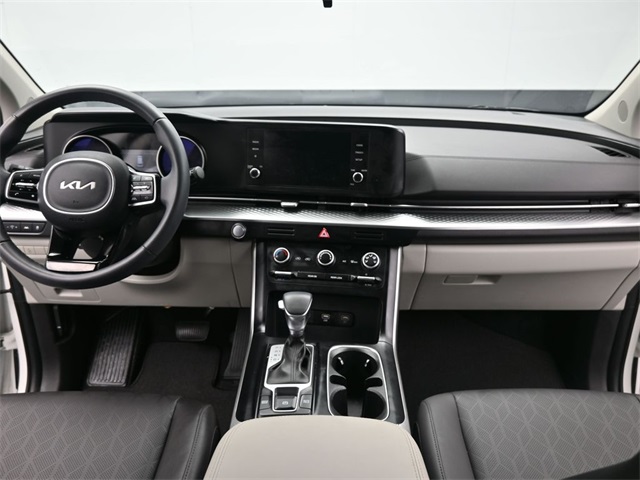 Used 2024 Kia Carnival Van