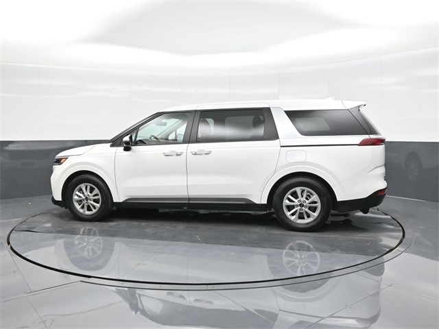 Used 2024 Kia Carnival Van