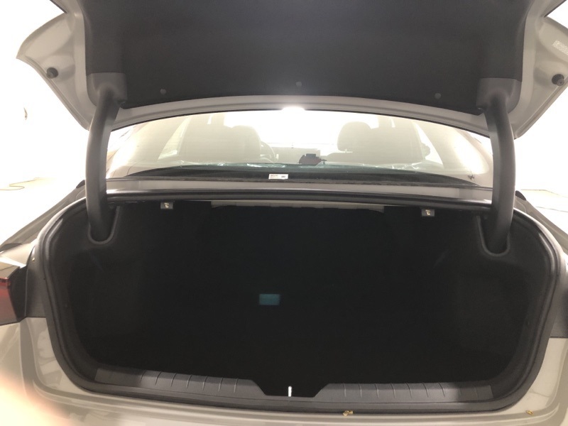 2026 Kia K5 GT-Line photo 8