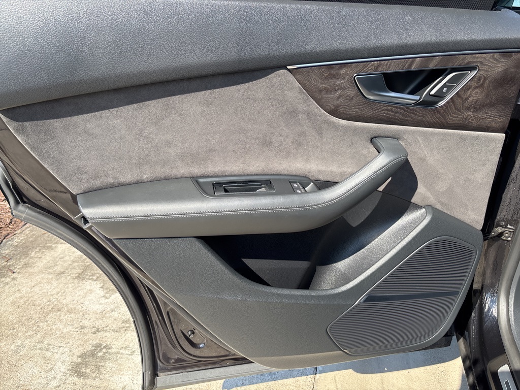 Used 2019 Audi Q8 AWD SUV for sale #SP1460 - photo 18