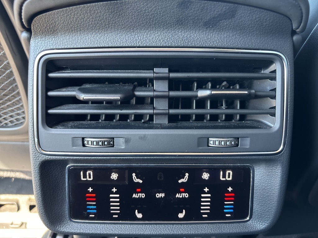 Used 2019 Audi Q8 AWD SUV for sale #SP1460 - photo 19