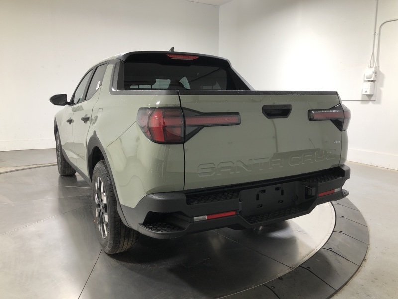 2026 Hyundai Santa Cruz SE photo 4