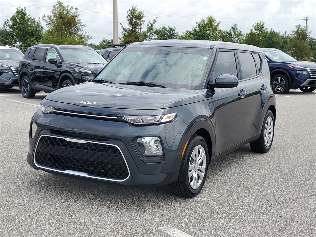 2022 Gravity Gray Kia Soul LX FWD Hatchback