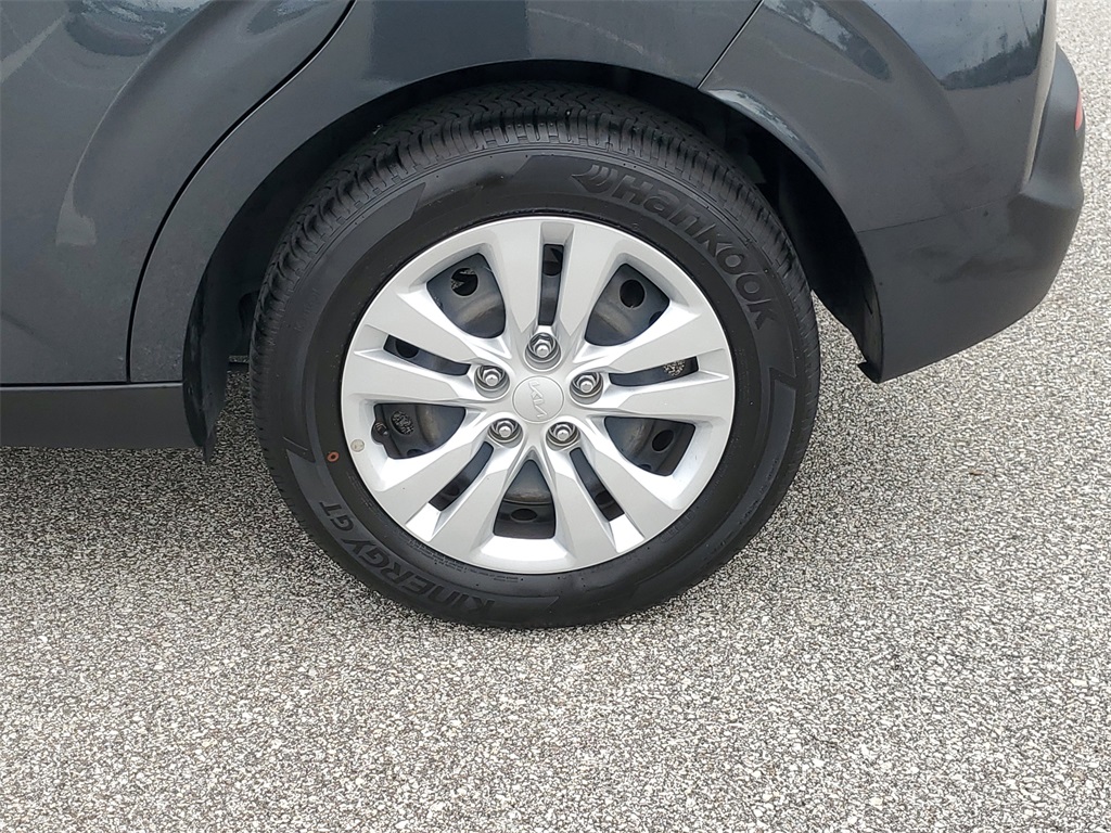 2022 Gravity Gray Kia Soul LX FWD Hatchback