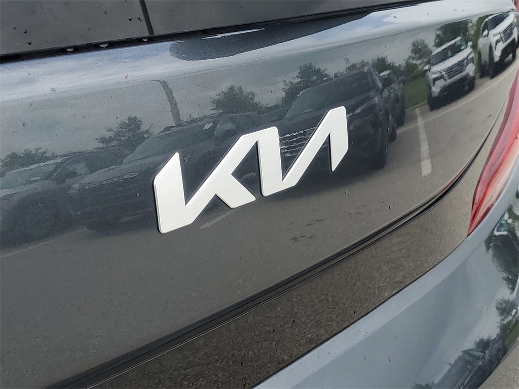 2022 Gravity Gray Kia Soul LX FWD Hatchback