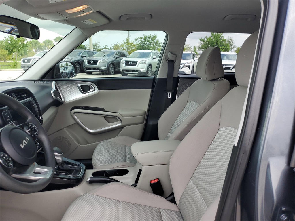2022 Gravity Gray Kia Soul LX FWD Hatchback