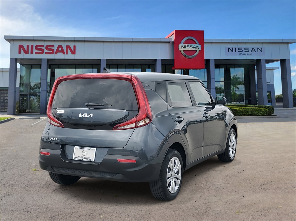 2022 Gravity Gray Kia Soul LX FWD Hatchback