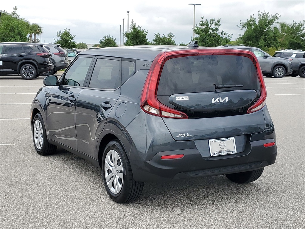2022 Gravity Gray Kia Soul LX FWD Hatchback