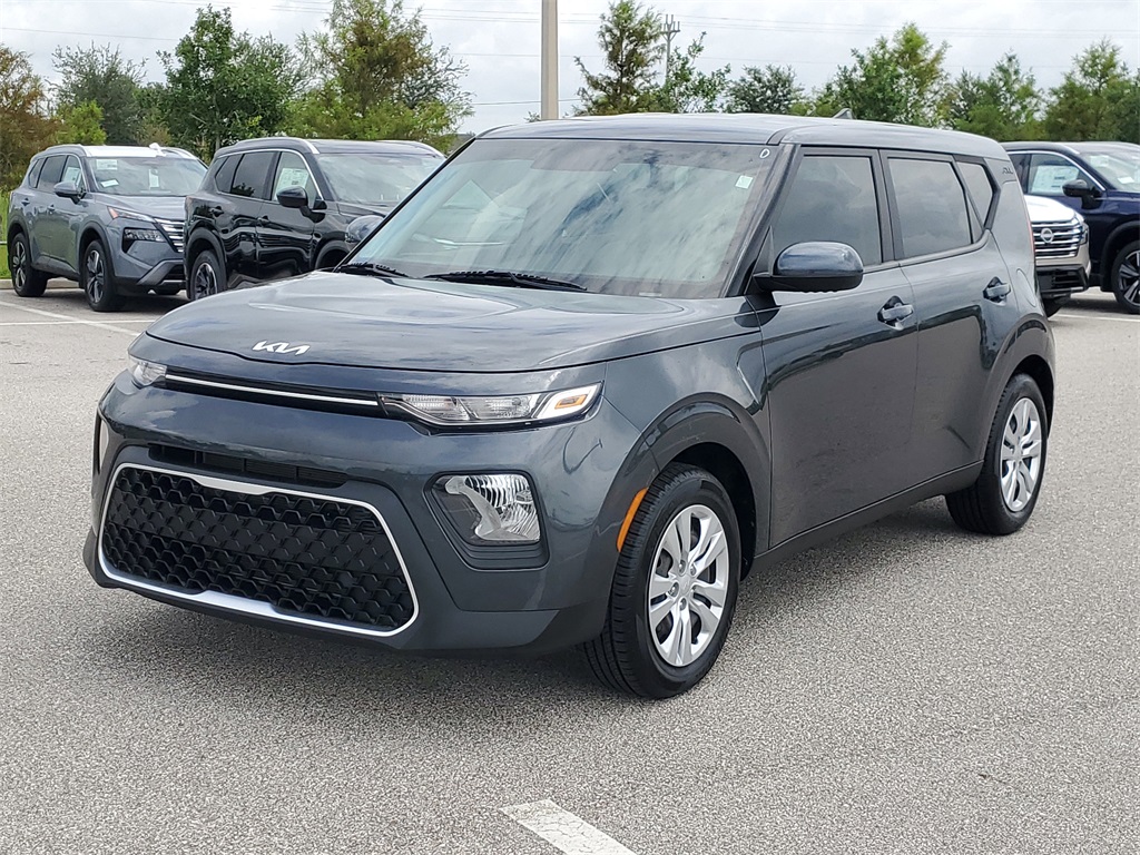 2022 Gravity Gray Kia Soul LX FWD Hatchback