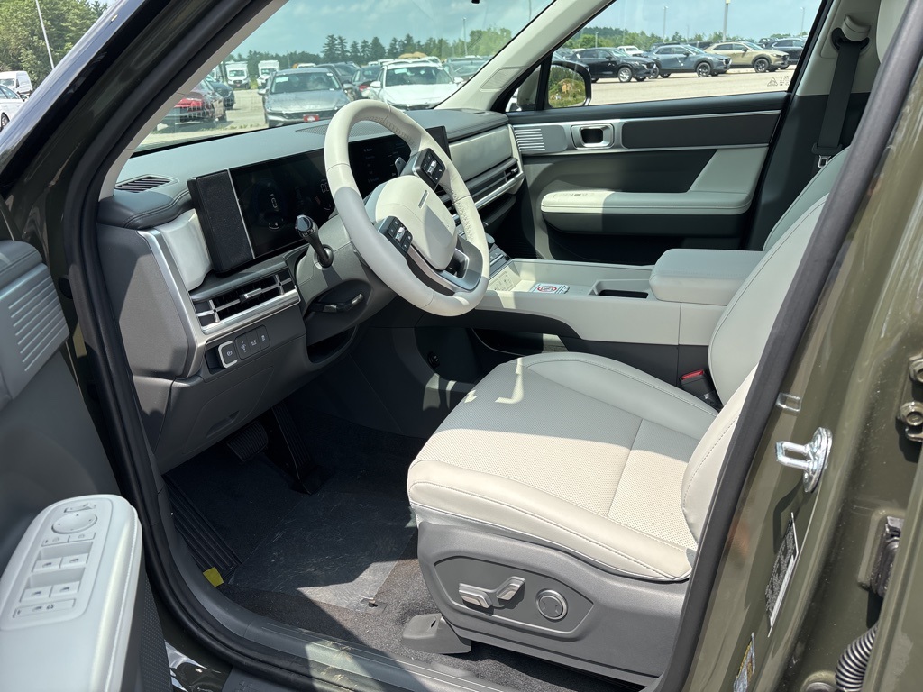 2025 Hyundai Santa Fe SEL photo 13