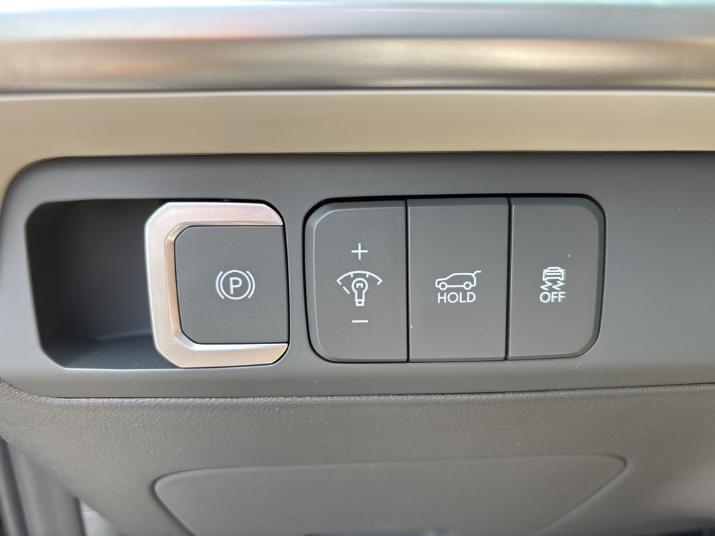 2025 Hyundai Santa Fe SEL photo 15