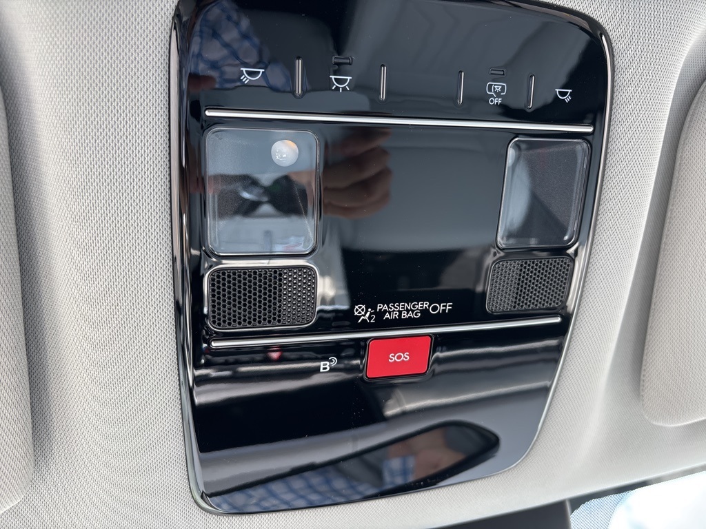 2025 Hyundai Santa Fe SEL photo 18