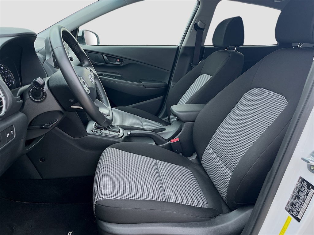 2021 Hyundai Kona SEL Plus photo 18
