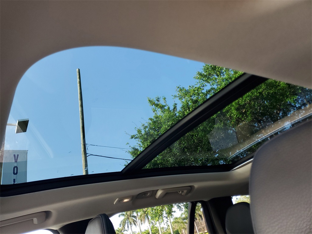 used 2023 Volvo XC90 car, priced at $36,995