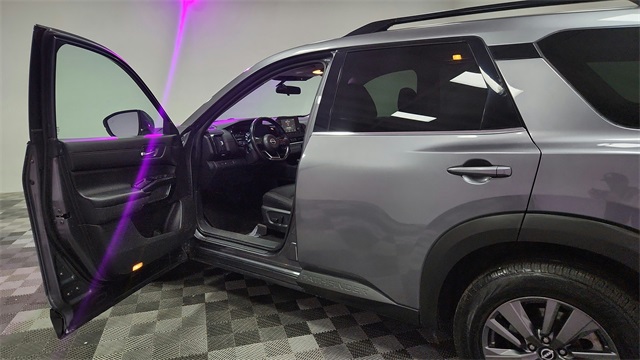 2022 Nissan Pathfinder SV 4WD 2022 Nissan Pathfinder SV 4WD