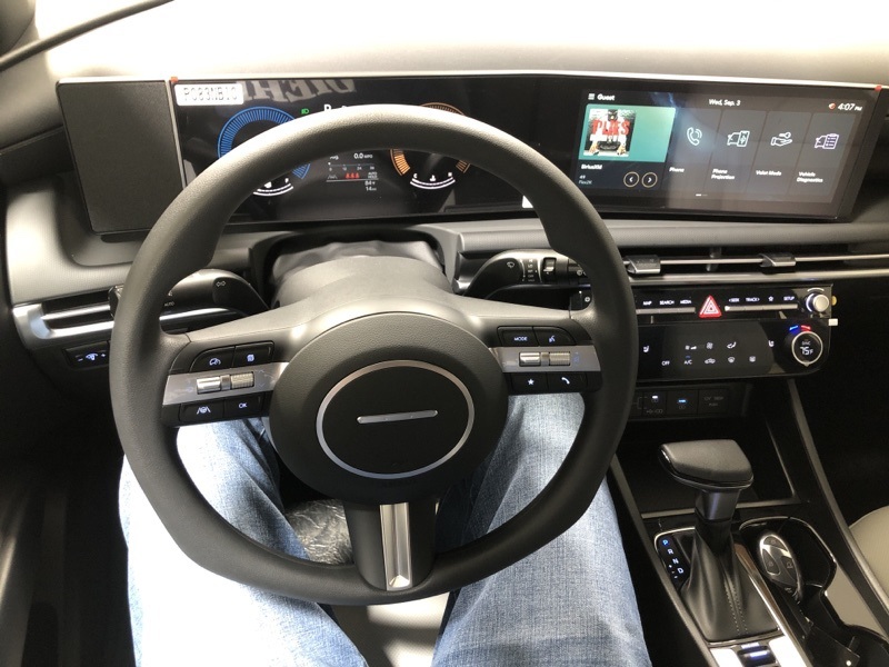 2026 Hyundai Santa Cruz SEL photo 24