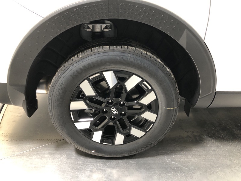 2026 Hyundai Santa Cruz SEL photo 9