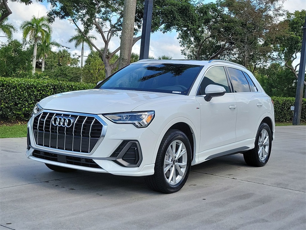 2025 Audi Q3 S Line Premium's photo