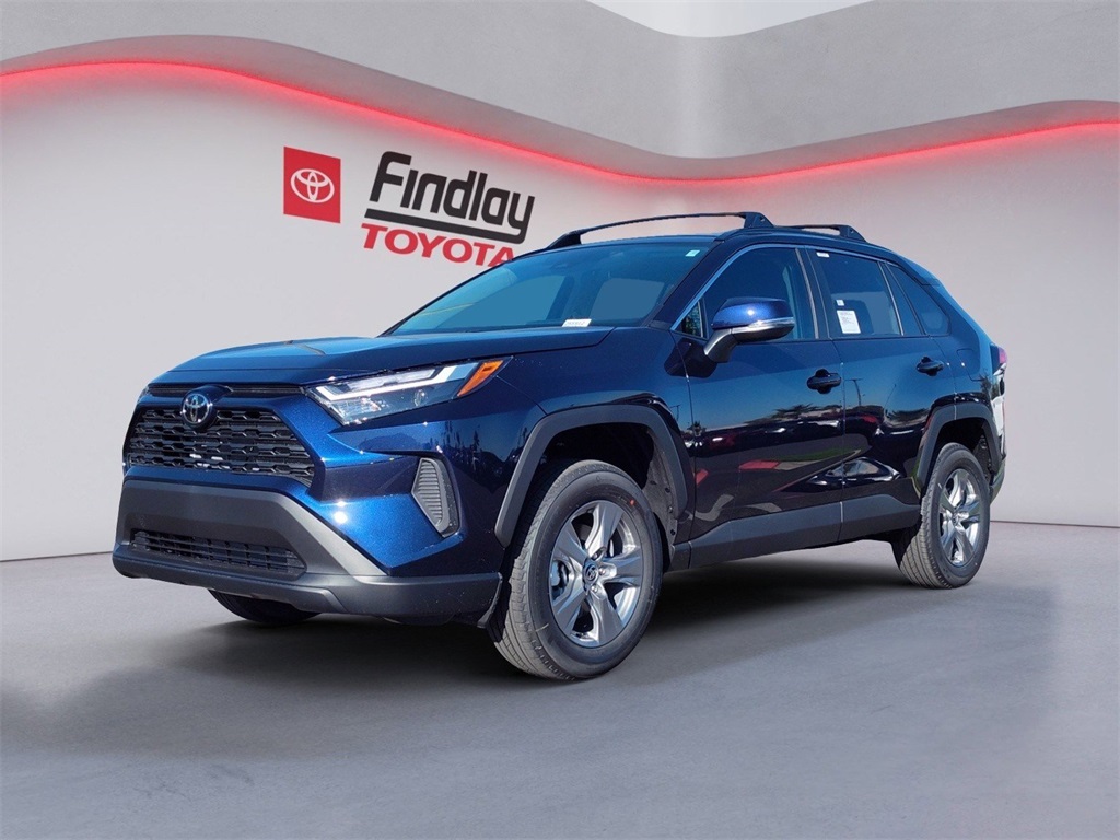 2025 Toyota RAV4 XLE's photo