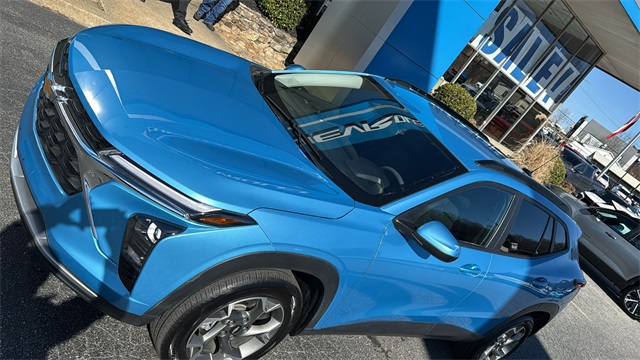 used 2025 Chevrolet Trax car, priced at $21,799