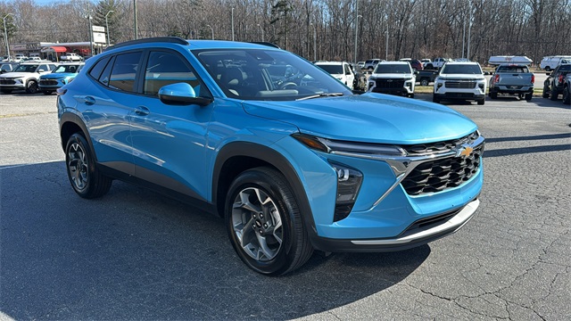 used 2025 Chevrolet Trax car, priced at $21,799