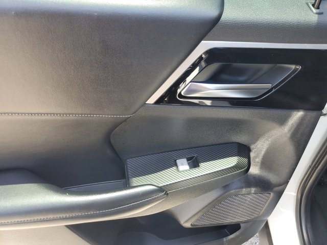 2022 Silver Mitsubishi Outlander FWD SUV