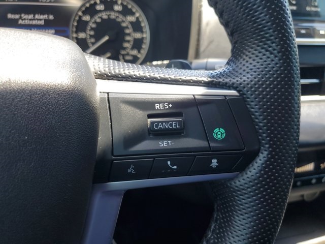 2022 Silver Mitsubishi Outlander FWD SUV