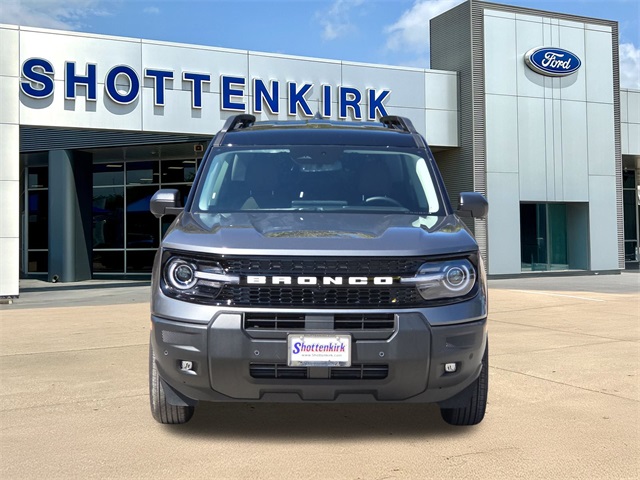 2025 Ford Bronco Sport Outer Banks photo 2